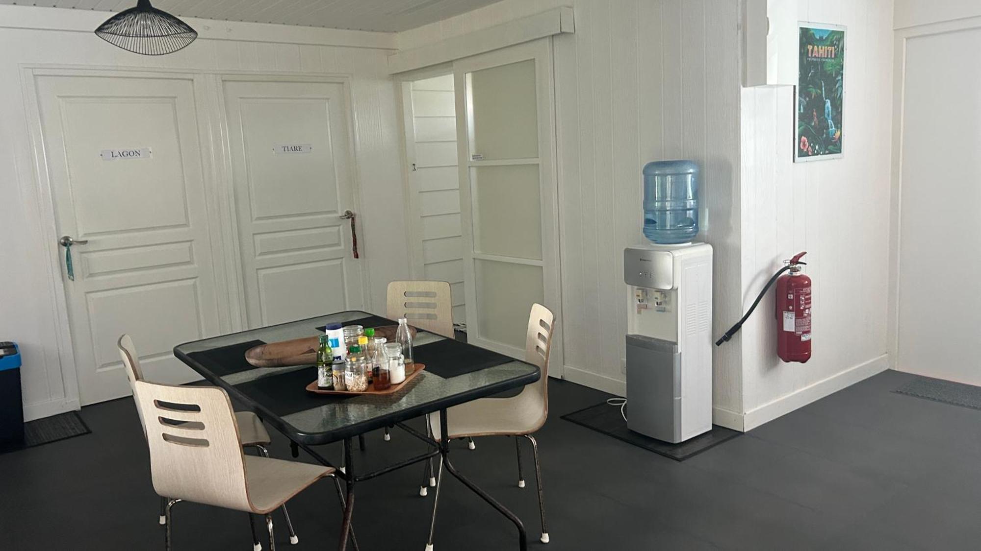 Le Fare Bleu Tiputa Rangiroa Apartment Ngoại thất bức ảnh